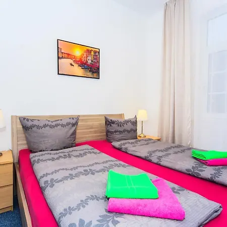 Askania Bed and Breakfast 2*
